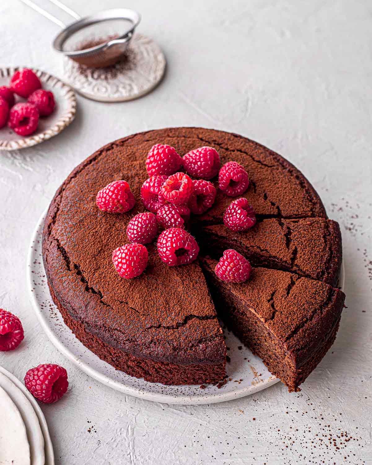 Oil-Free, Gluten-Free: Master the Fudgy Vegan Chocolate Torte